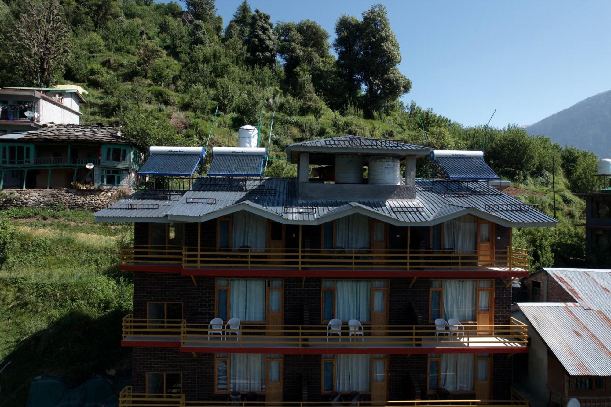 The Snow Lotus Villa Manali  Bagian luar foto